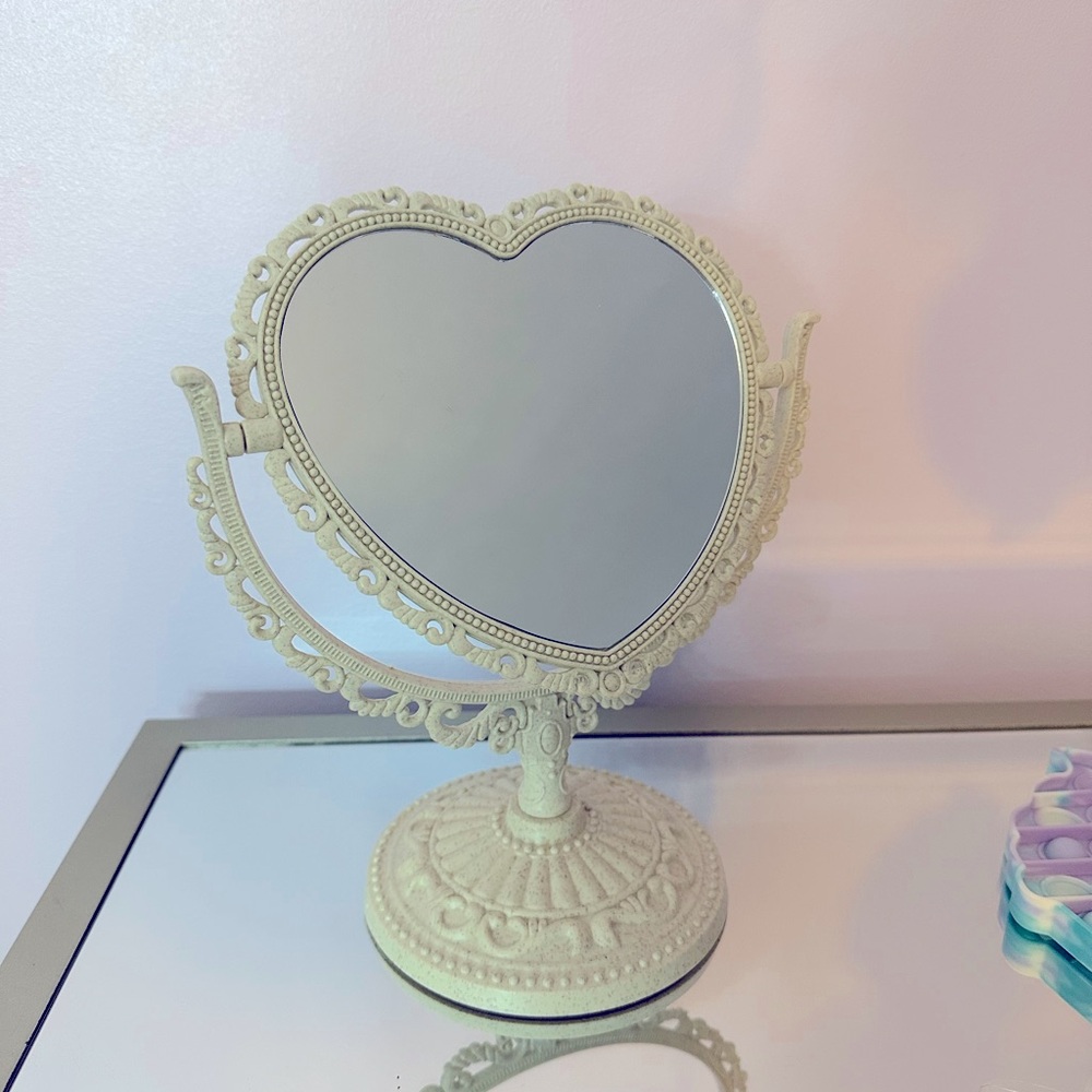 Vintage style mirror